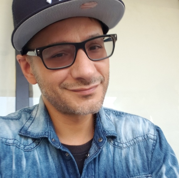 Meet your Posher, Edward - Picture 2 of 2